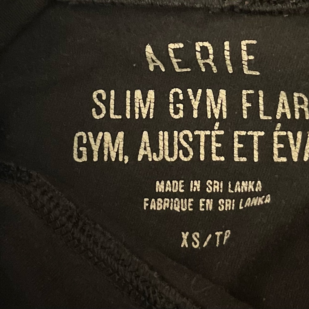 Aerie Black Slim Gym Flare Pants - Picture 2 of 4